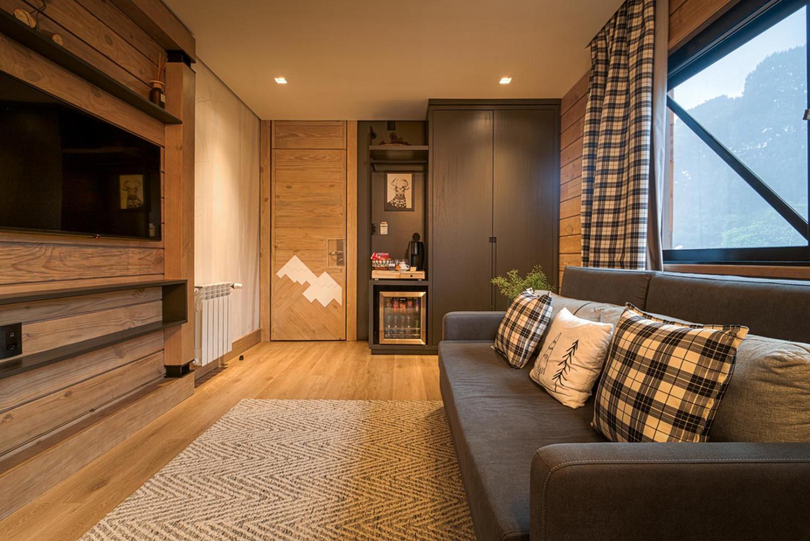 Hotel Alpestre グラマド エクステリア 写真